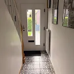 Haus Mit Drei Schlafzimmern Und Garten Lejlighed *