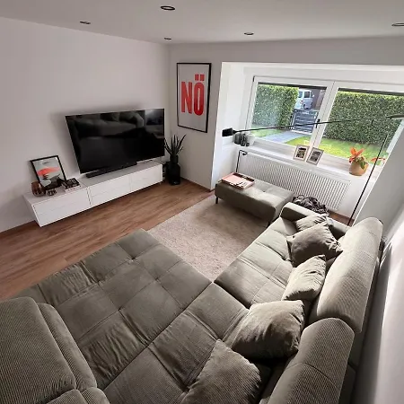 Haus Mit Drei Schlafzimmern Und Garten Apartamento
