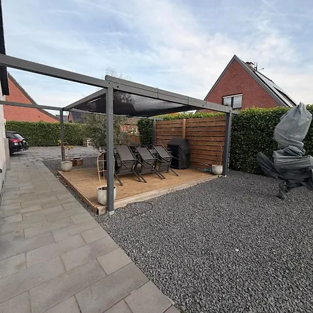 Lejlighed Haus Mit Drei Schlafzimmern Und Garten Bruggen (Viersen)