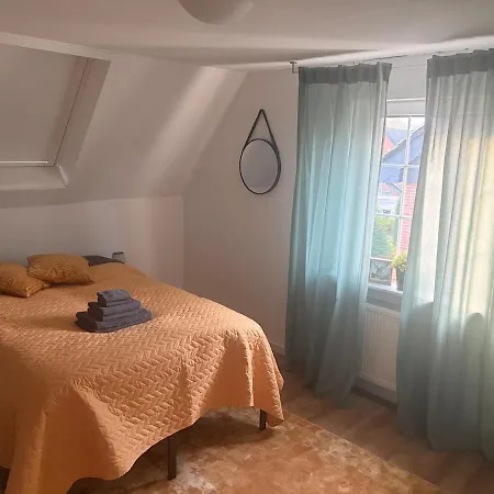 Lejlighed Haus Mit Drei Schlafzimmern Und Garten