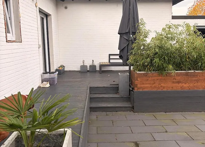 Haus Mit Drei Schlafzimmern Und Garten Lejlighed *