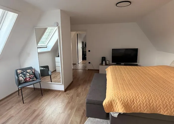 Haus Mit Drei Schlafzimmern Und Garten *