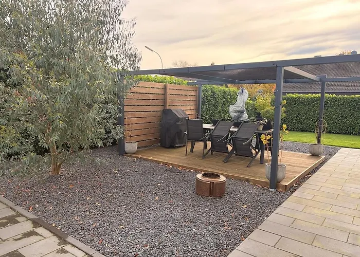 Lejlighed Haus Mit Drei Schlafzimmern Und Garten Bruggen (Viersen)