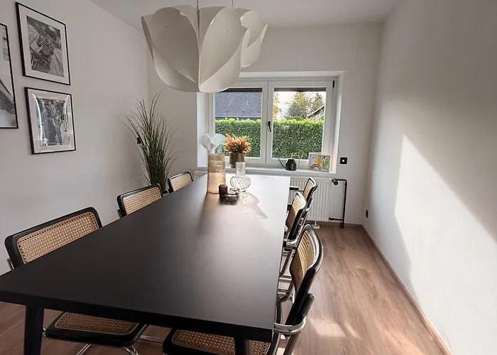 Haus Mit Drei Schlafzimmern Und Garten * Bruggen (Viersen)