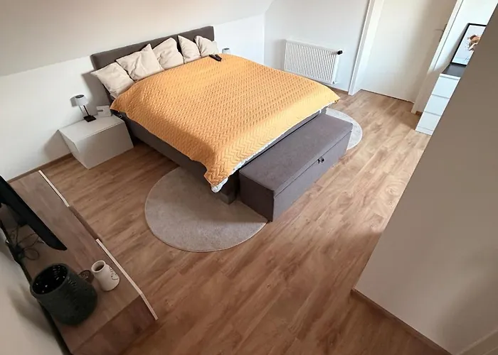 Haus Mit Drei Schlafzimmern Und Garten *