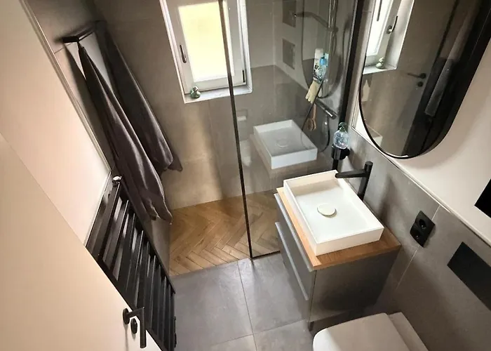 Haus Mit Drei Schlafzimmern Und Garten